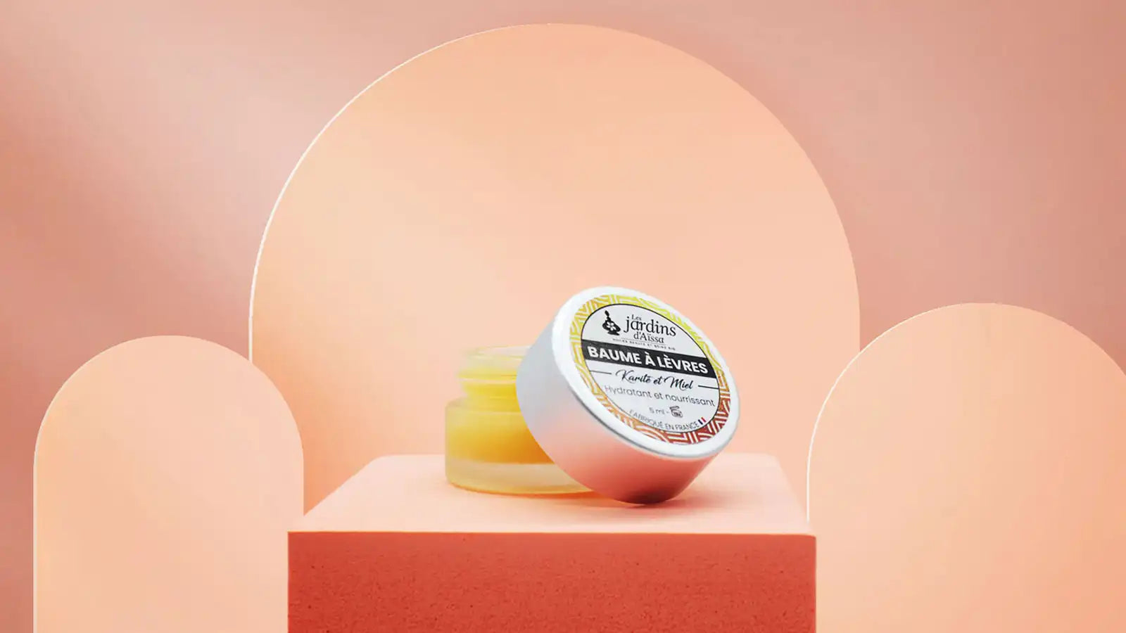 Baume à lèvres bio et naturel : l'indispensable pour des lèvres douces et nourries