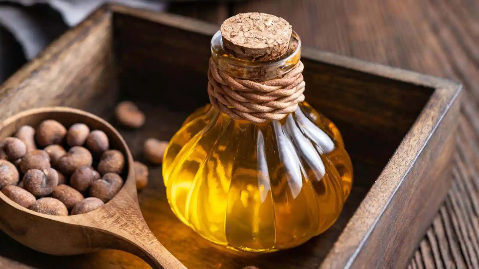 Les bienfaits de l'huile de Baobab bio : un trésor pour la peau et les cheveux