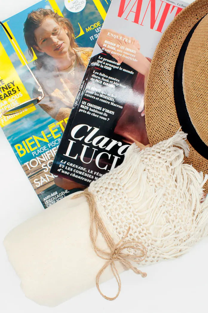 fouta plage africain coton bio drap de bain les jardins aissa avec magazine