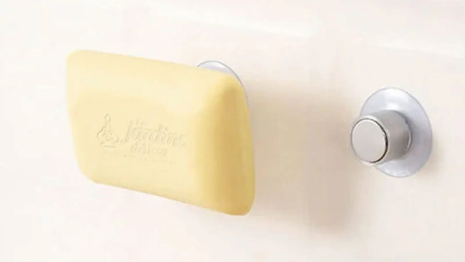 Porte-savon aimanté : la solution hygiénique et économique pour garder vos savons plus longtemps