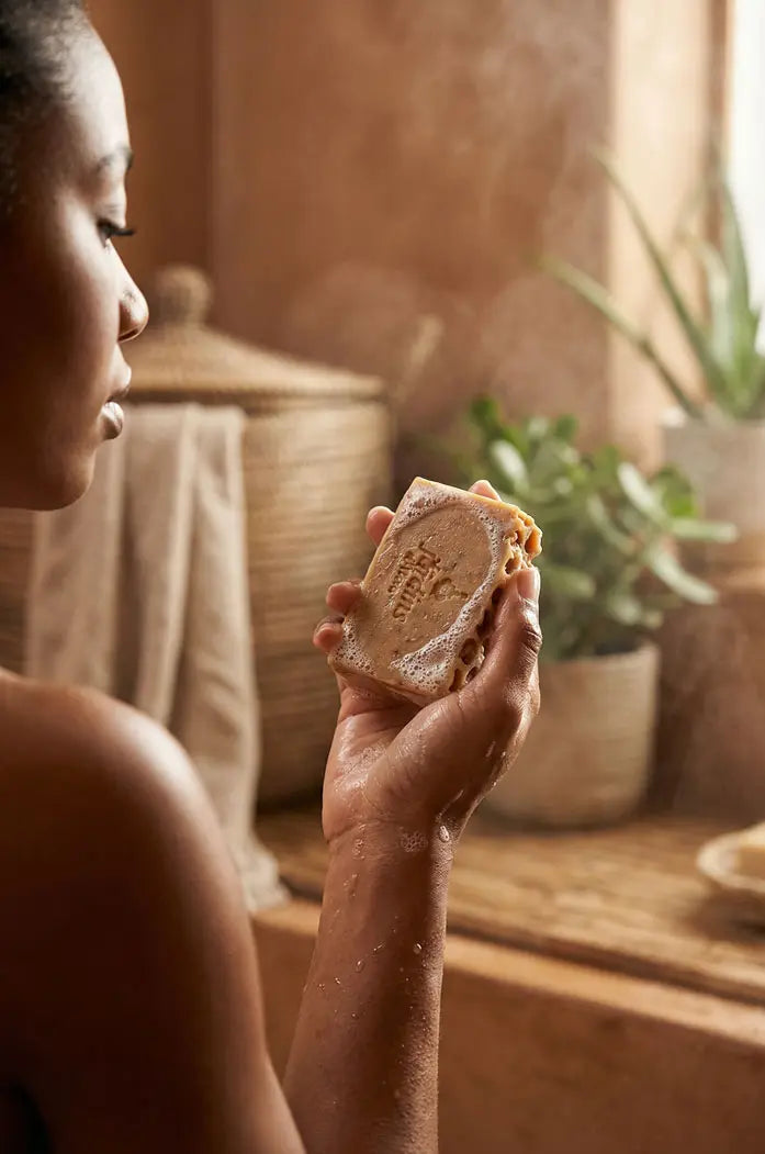 Savon bio pour le corps au karité et miel de fleurs de karité les jardins d'aissa 2